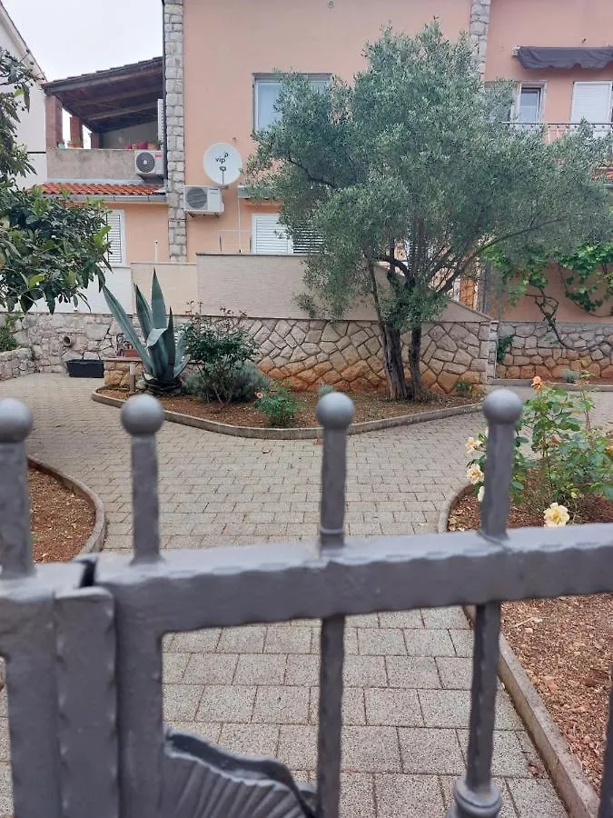 Apartman Vera Cres Apartment