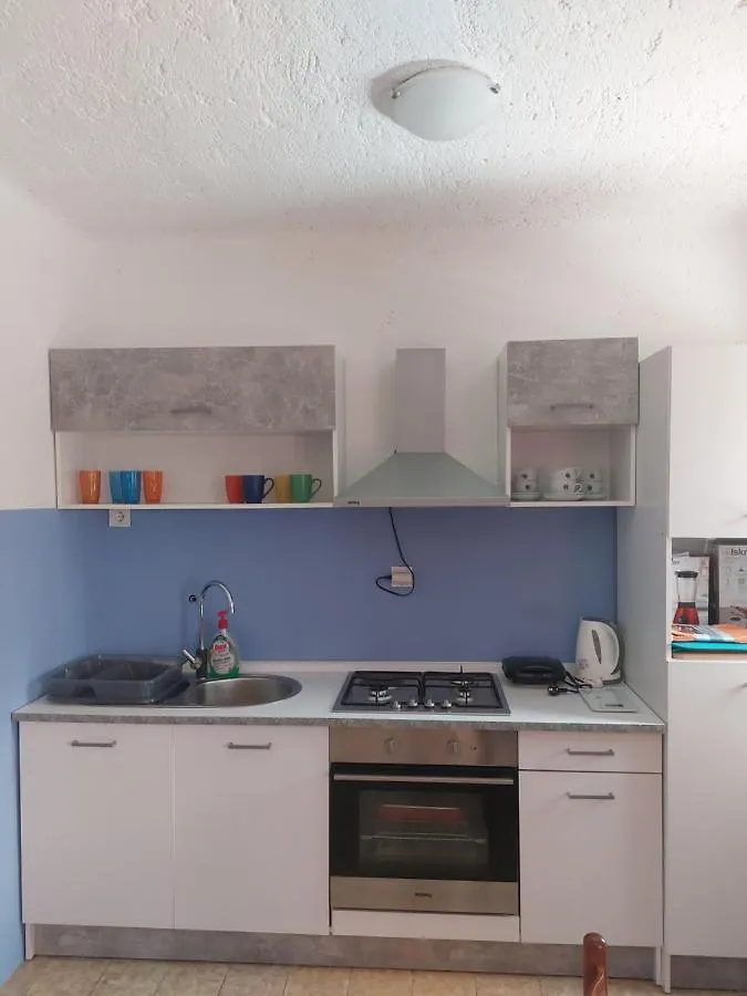 Apartman Vera Cres 0*,  Croatia