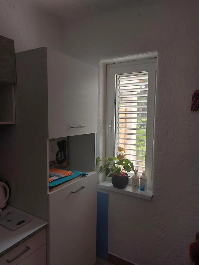 Apartman Vera Cres 0*,